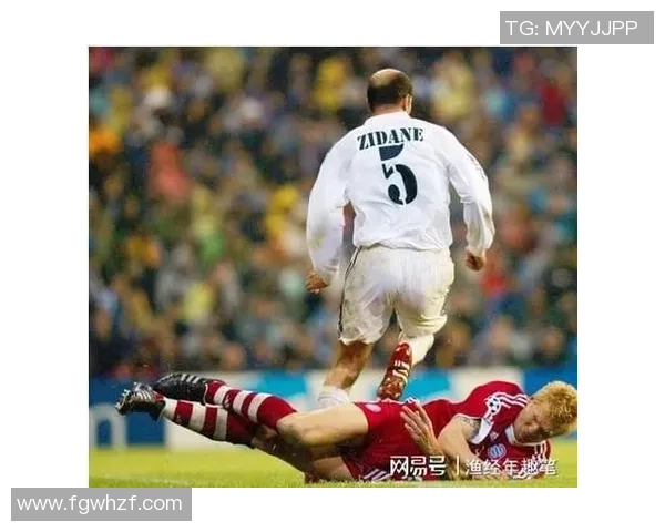 足球明星公仔齐达内的魅力与传奇故事揭秘